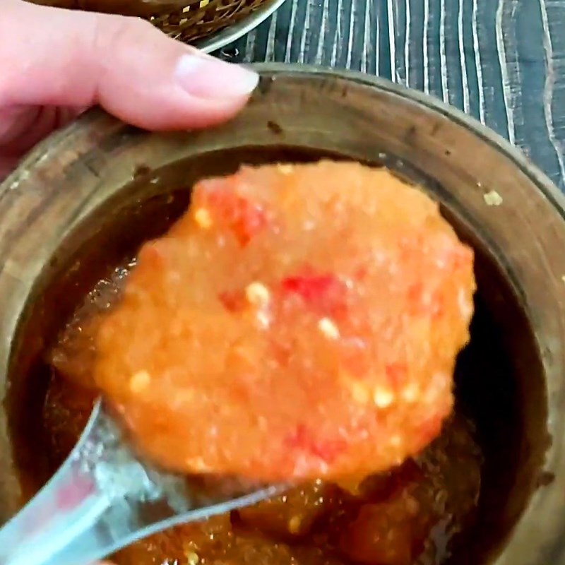 Bước 2 Làm nước mắm Chùm ruột lắc mắm ớt
