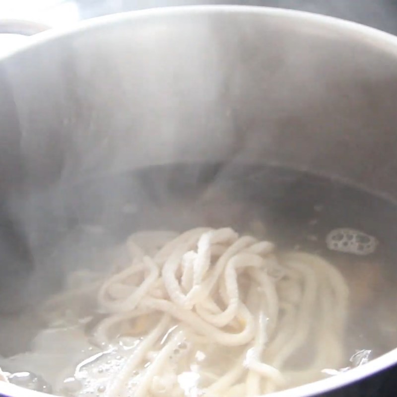 Bước 7 Luộc bánh và hoàn thành Cháo canh Nghệ An xương heo