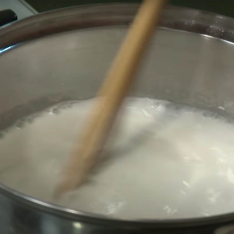 Bước 3 Nấu bánh đúc nóng Bánh đúc nóng chay