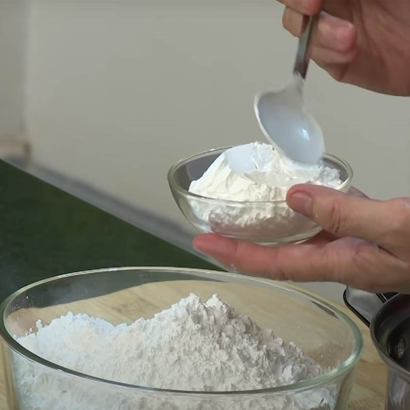Bước 3 Nấu bánh đúc nóng Bánh đúc nóng chay