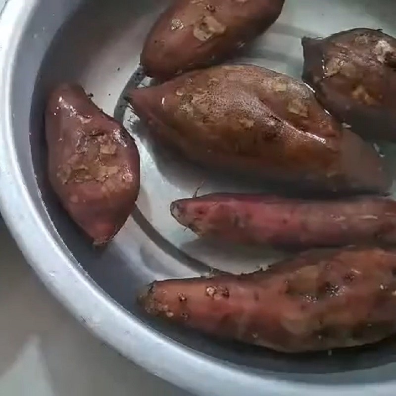 Bước 2 Sơ chế khoai lang Cháo khoai lang đậu xanh