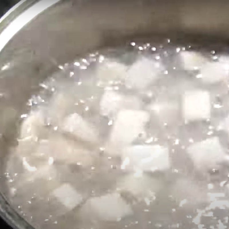 Bước 3 Nấu chè Chè khoai môn bột báng