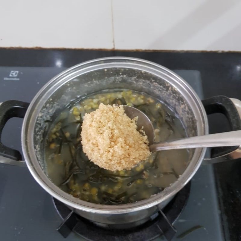 Bước 2 Nấu chè đậu xanh phổ tai Chè đậu xanh phổ tai