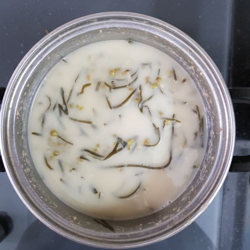 Bước 2 Nấu chè đậu xanh phổ tai Chè đậu xanh phổ tai