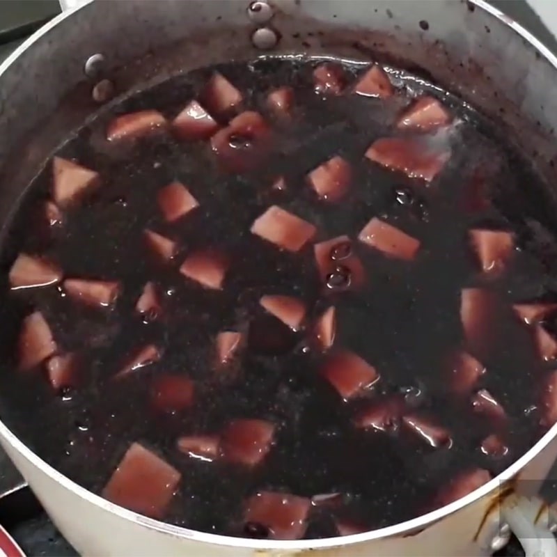 Bước 4 Nấu chè khoai môn với nếp Chè khoai môn nếp cẩm