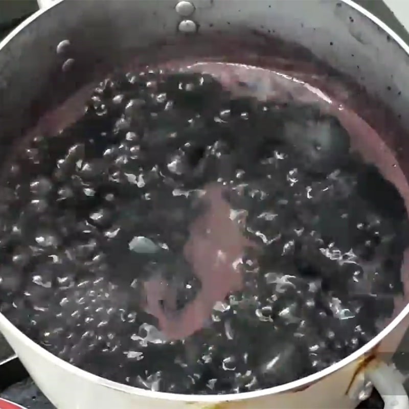 Bước 4 Nấu chè khoai môn với nếp Chè khoai môn nếp cẩm