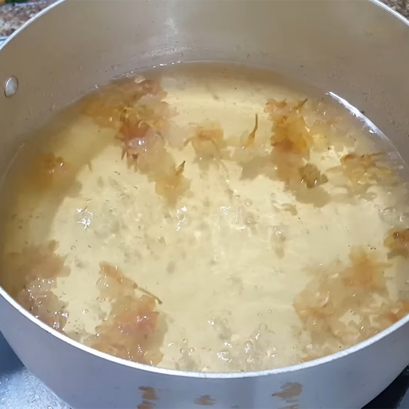 Bước 4 Nấu nước đường, nước cốt dừa ăn kèm Thạch găng bằng bột lá găng