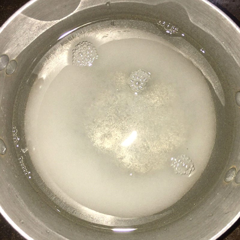 Bước 1 Nấu rau câu Rau câu nhân phô mai (công thức được chia sẻ từ người dùng)