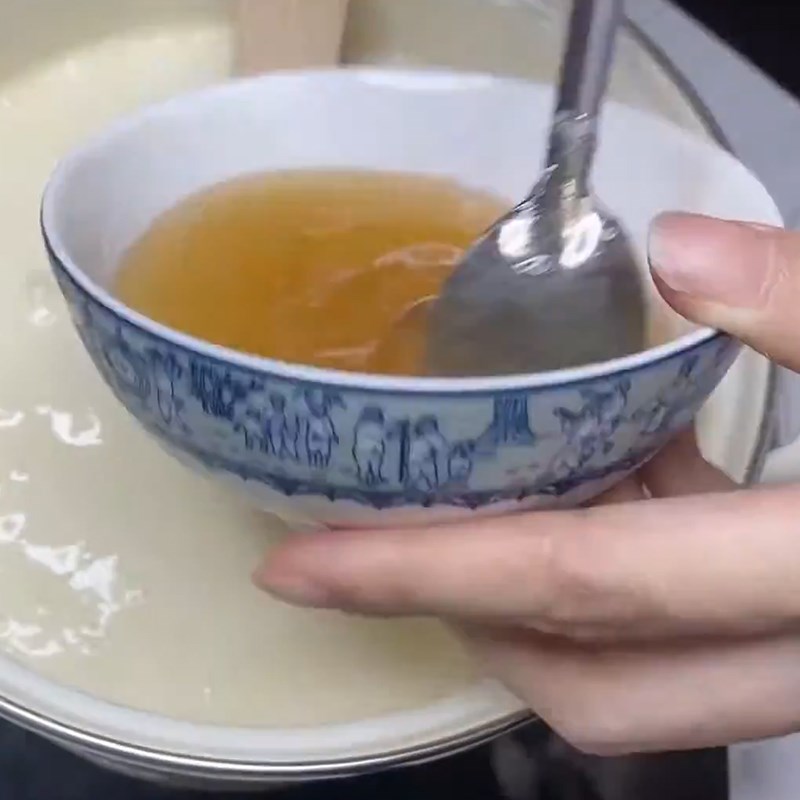 Bước 2 Nấu khúc bạch phô mai Chè khúc bạch phô mai