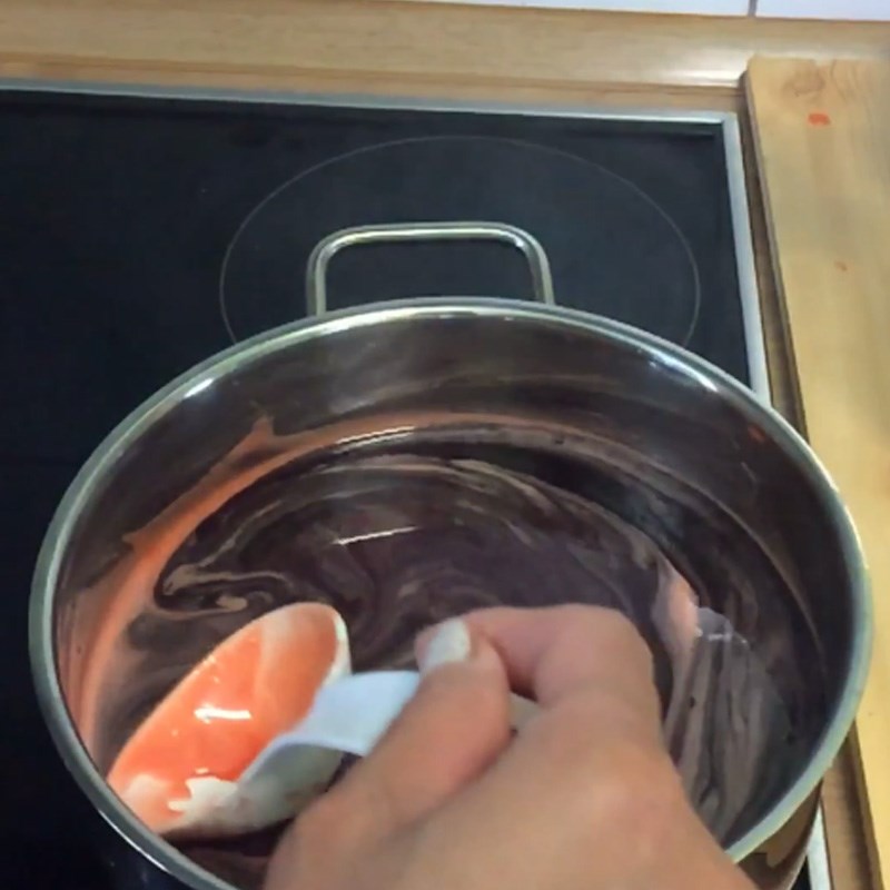 Bước 3 Nấu siro Siro dâu tây