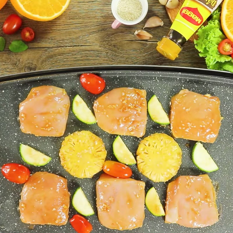 Bước 4 Nướng ức gà Ức gà nướng sốt teriyaki