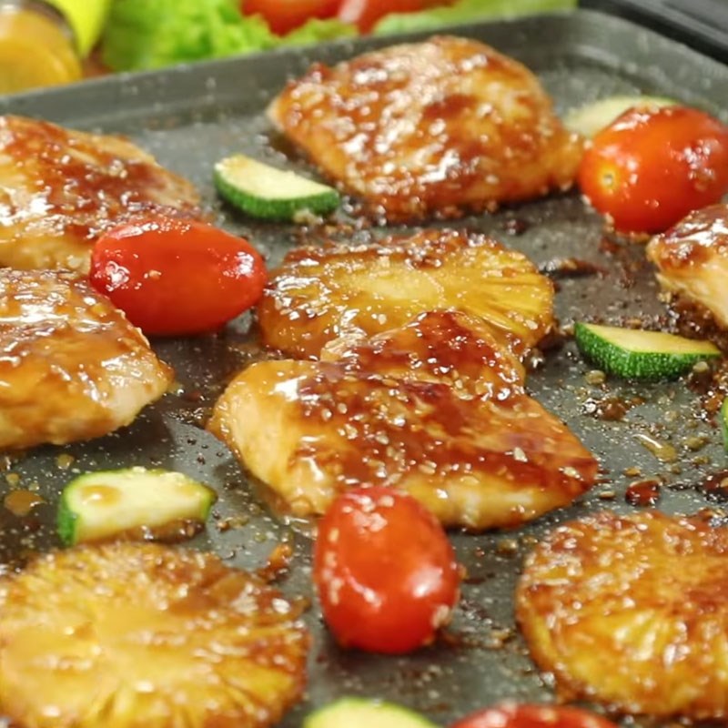 Bước 4 Nướng ức gà Ức gà nướng sốt teriyaki