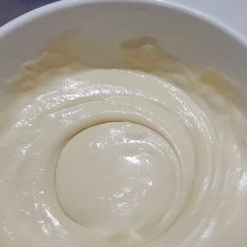 Bước 2 Pha bột Cá trắm chiên xù