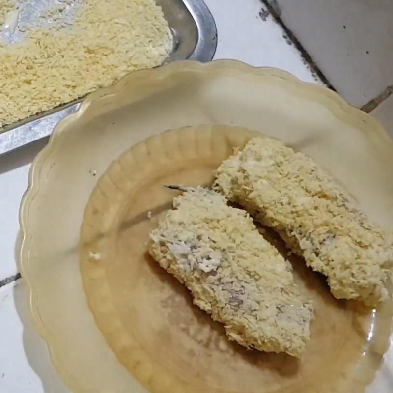 Bước 2 Pha bột Cá trắm chiên xù