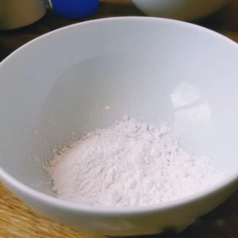 Bước 4 Pha bột năng và nấu đậu xanh Chè khoai môn đậu xanh