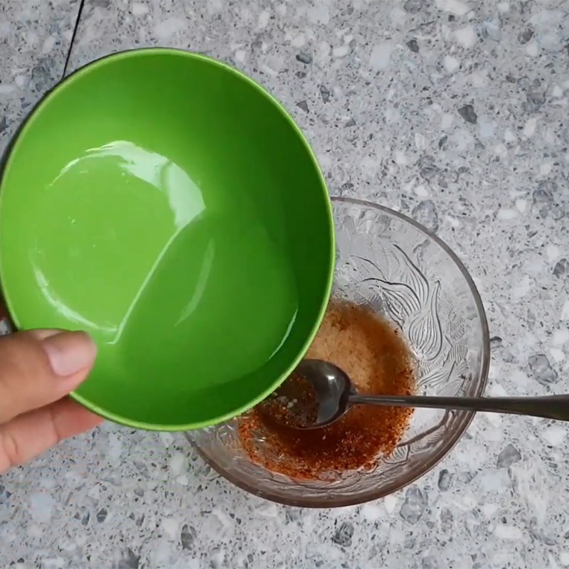 Bước 3 Pha sốt Khô cá lóc chiên nước mắm