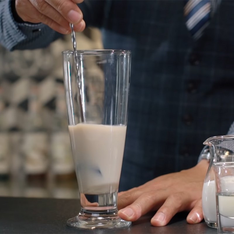 Bước 3 Pha trà sữa Trà sữa kem muối