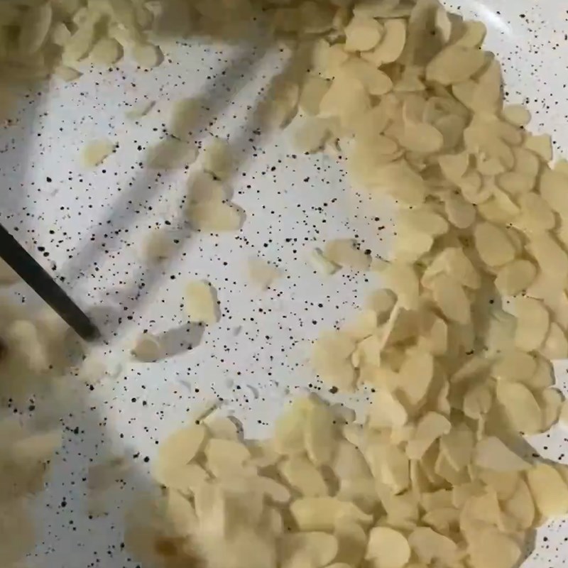 Bước 5 Rang hạnh nhân Chè khúc bạch phô mai