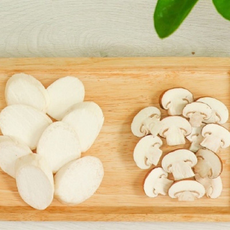 Bước 1 Sơ chế nguyên liệu Lẩu bạch tuộc nấu nấm