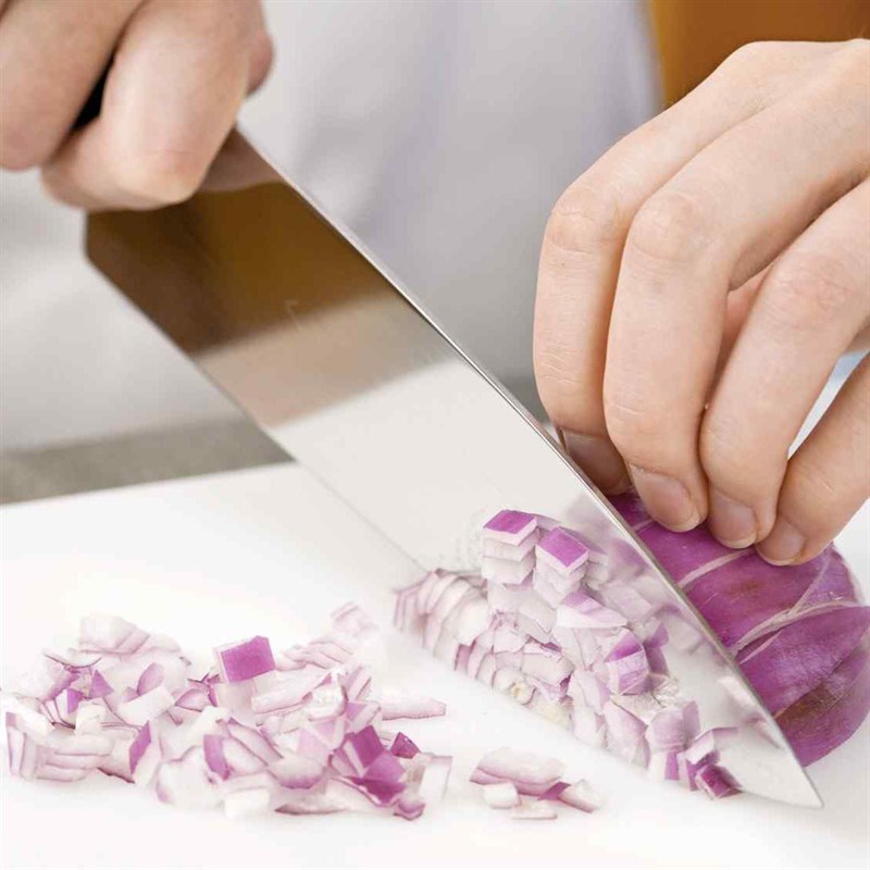 Bước 2 Sơ chế các nguyên liệu còn lại Salad đậu hà lan phô mai thịt xông khói