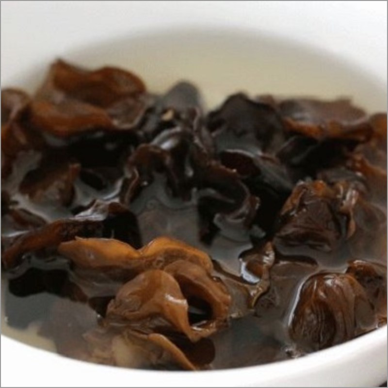 Bước 2 Sơ chế các nguyên liệu khác Cơm sườn trứng