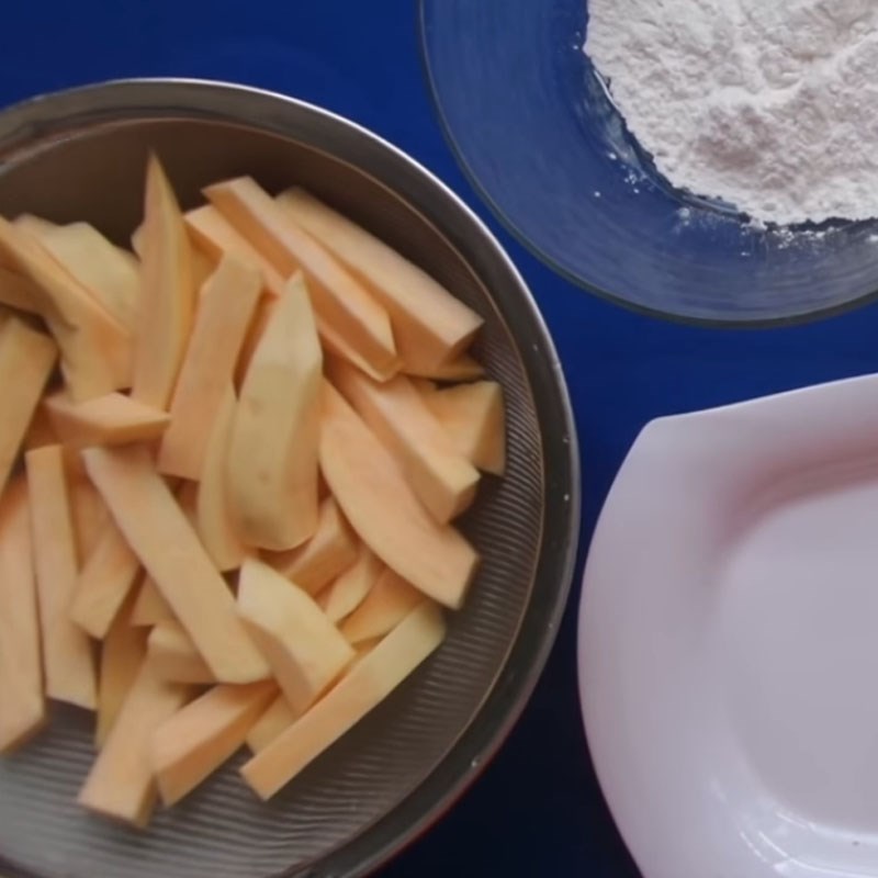 Bước 1 Sơ chế khoai lang Khoai lang lắc phô mai