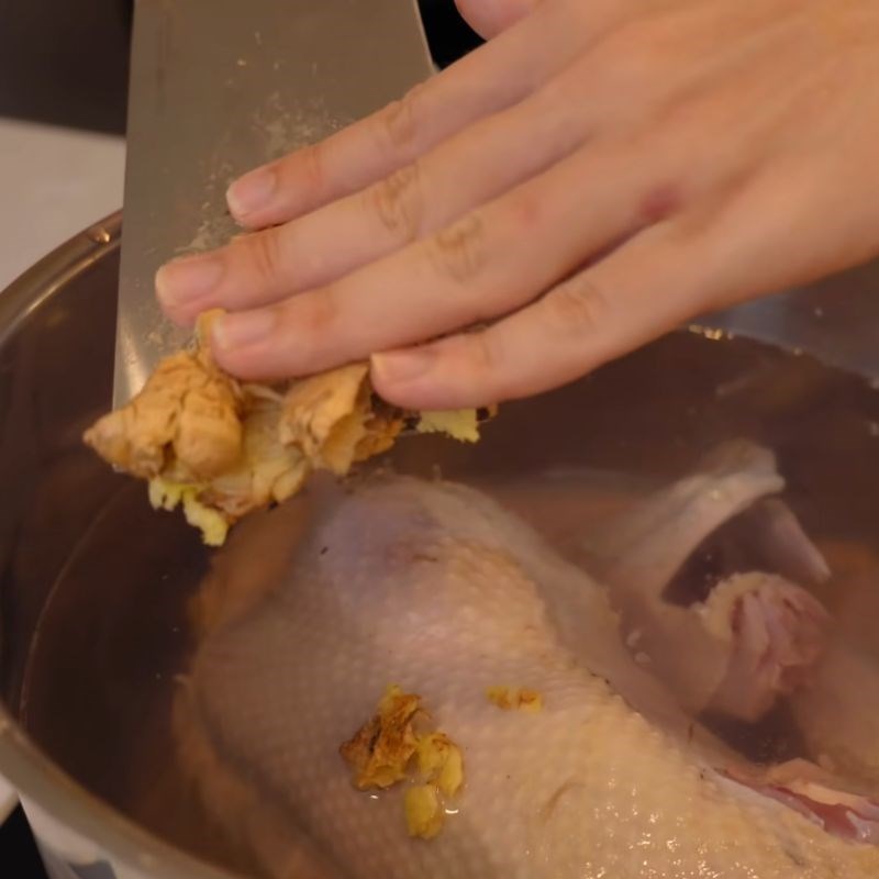 Bước 1 Sơ chế ngan Bún ngan măng khô