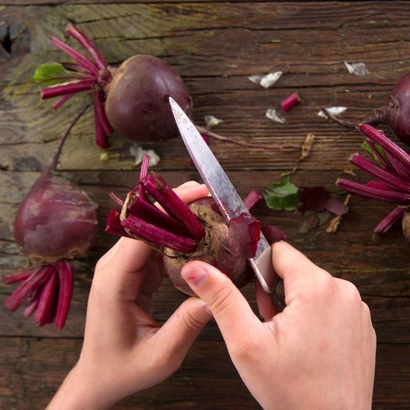 Bước 1 Sơ chế nguyên liệu Nước ép củ dền húng quế