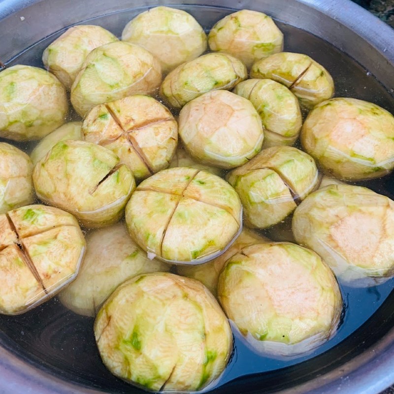 Bước 1 Sơ chế quả vả Quả vả muối chua