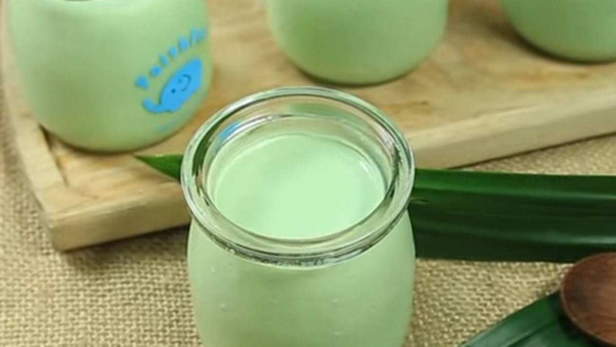 Sữa chua lá dứa