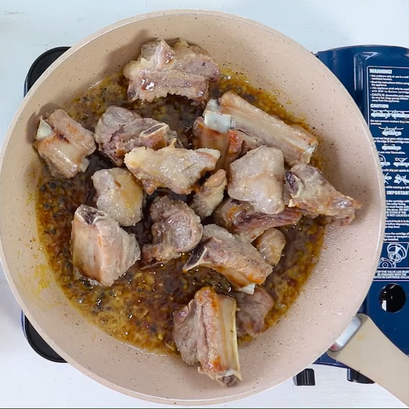 Bước 4 Rim sườn Sườn rim chanh dây