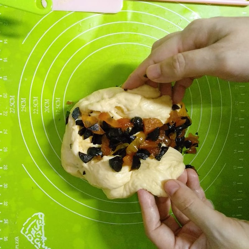 Bước 3 Tạo hình bánh và ủ bột lần 2 Bánh mì mứt trái cây sấy khô