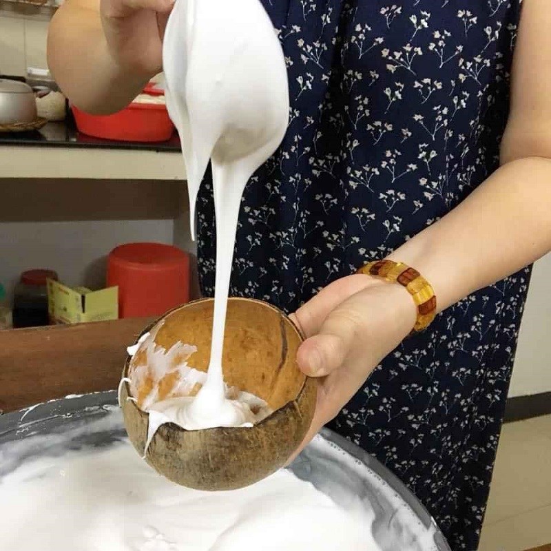 Bước 4 Trụng bánh canh Bánh canh gõ gáo dừa chả cá lăng