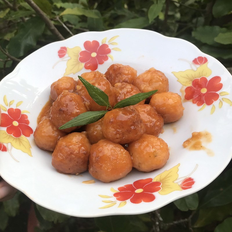 Bước 4 Thành phẩm Cá viên chiên làm từ cơm nguội sốt mắm tỏi