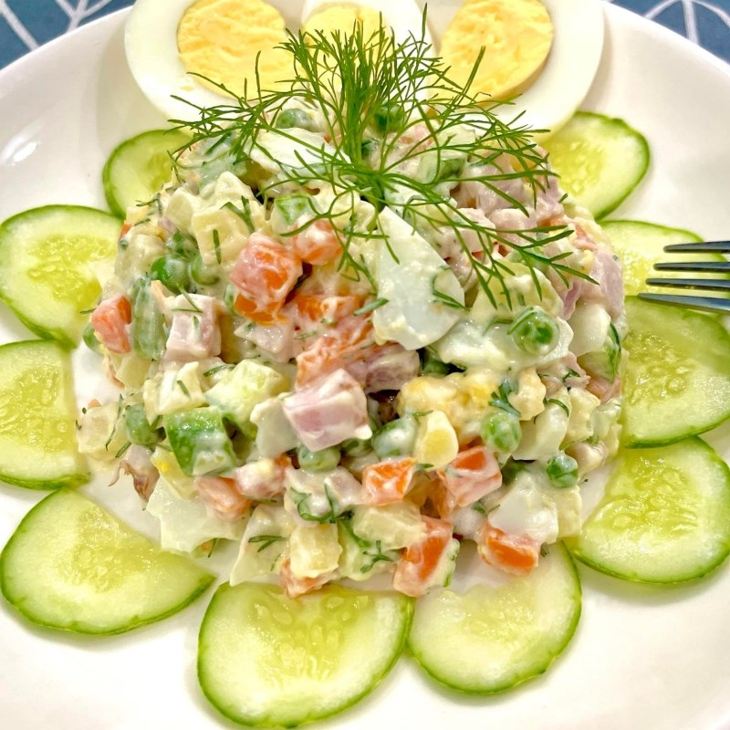 Bước 4 Thành phẩm Salad Nga truyền thống