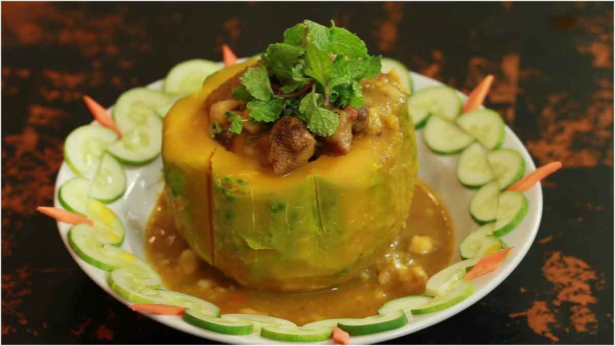 Hướng dẫn nấu bồ câu hầm bí đỏ thơm béo, ngọt dịu và giàu dinh dưỡng 23 thum 1200x676 2