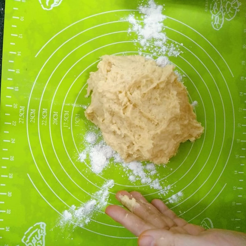 Bước 1 Trộn bột bánh Bánh mì mứt trái cây sấy khô