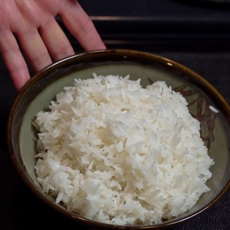 Bước 1 Trộn cơm Sushi chay ngưu bàng cải chua