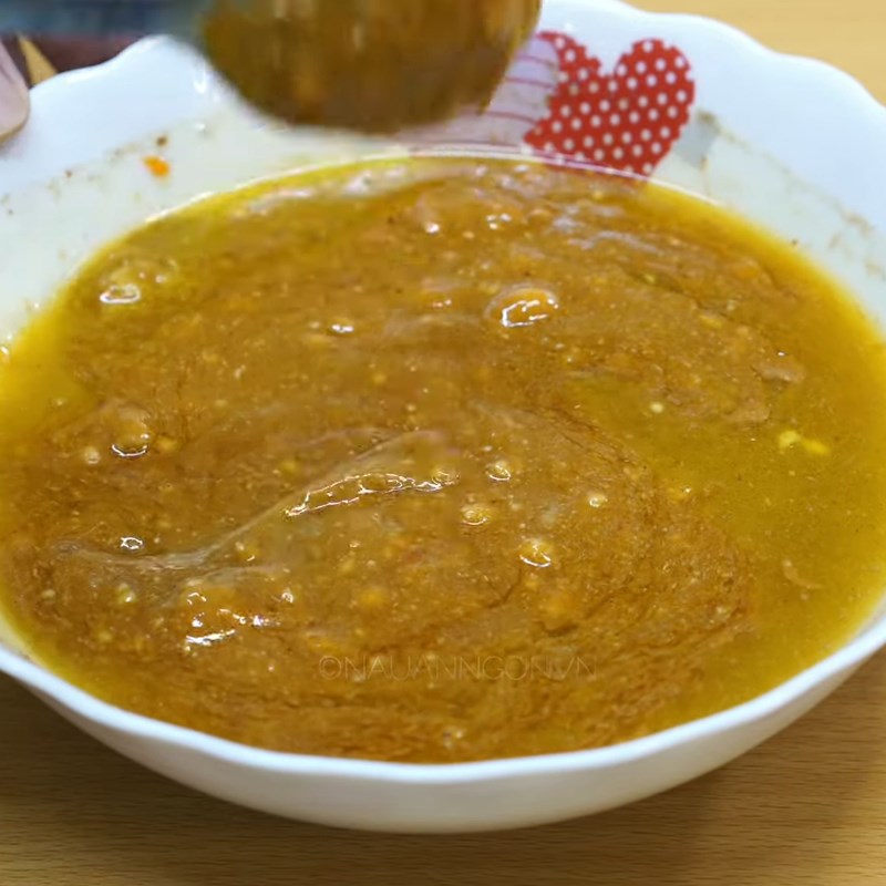 Bước 1 Trộn hỗn hợp ướp Khô cá tra chay (khô lăn phồng chay)