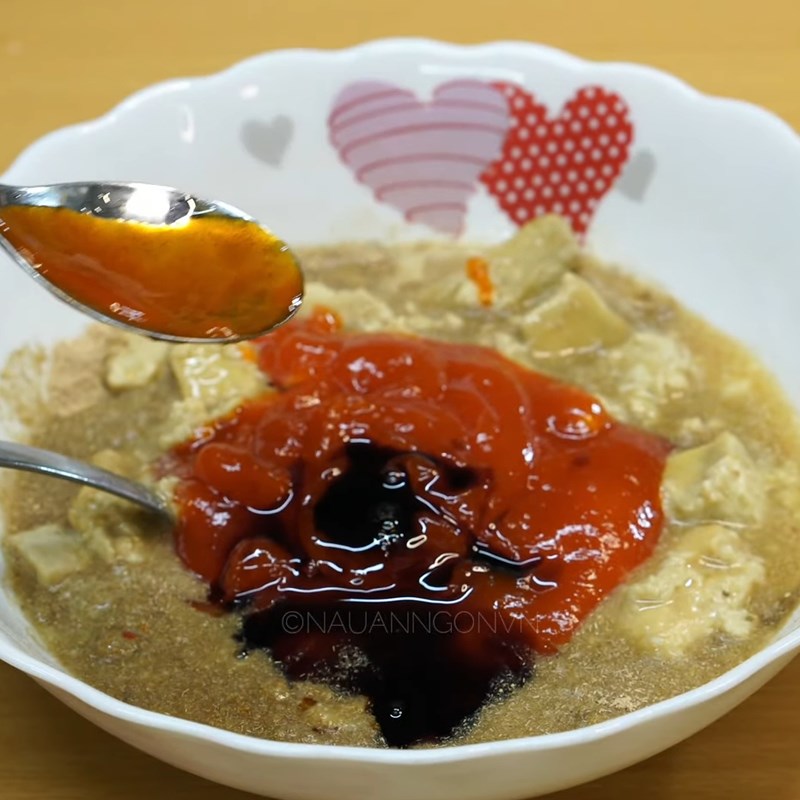 Bước 1 Trộn hỗn hợp ướp Khô cá tra chay (khô lăn phồng chay)