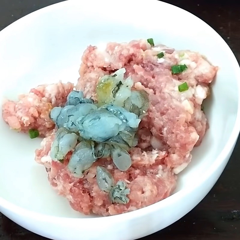 Bước 3 Trộn nhân tôm thịt Bánh canh tôm giò heo