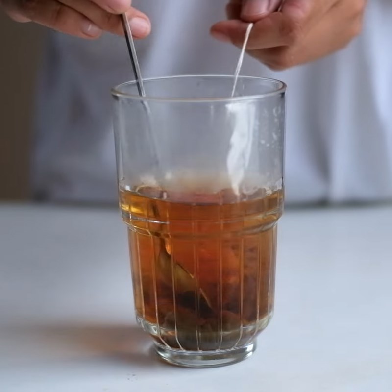 Bước 2 Ủ trà Trà sữa sương sáo bằng bột béo