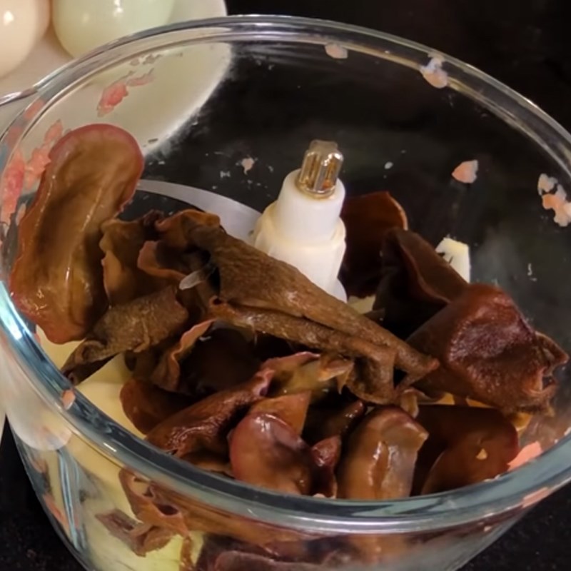 Bước 3 Ướp chả Cơm sườn trứng