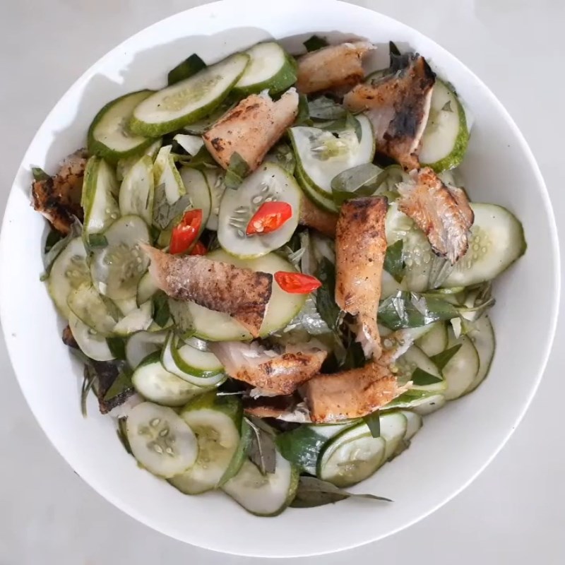 Bước 4 Thành phẩm Gỏi dưa leo khô cá lóc