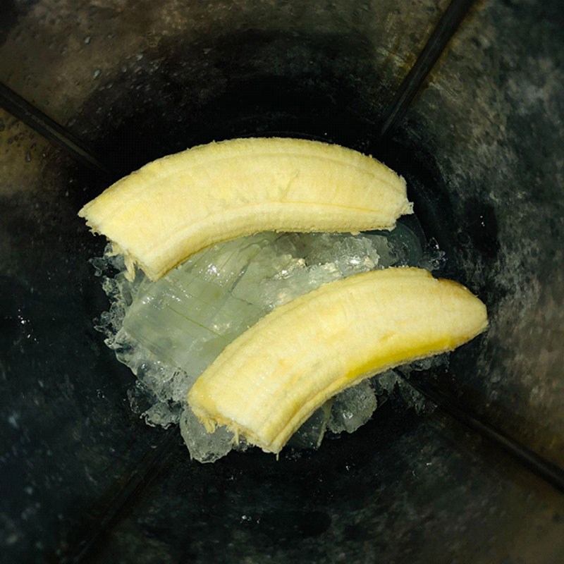 Bước 2 Xay sinh tố nha đam chuối Sinh tố nha đam chuối