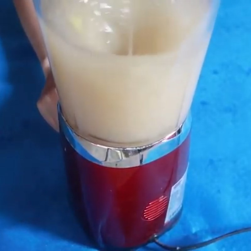 Bước 2 Xay sinh tố nha đam với mật ong Sinh tố nha đam