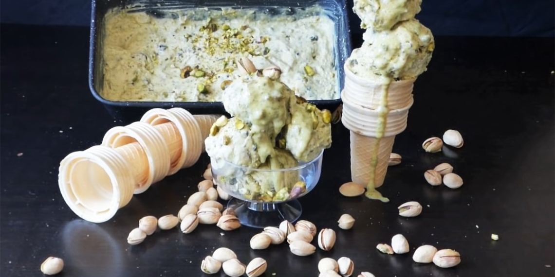 PISTACHIO ICE CREAM 3 INGREDIENTS NO MACHINE NO FOOD COLOURING 3 29 screenshot 1200x676 1