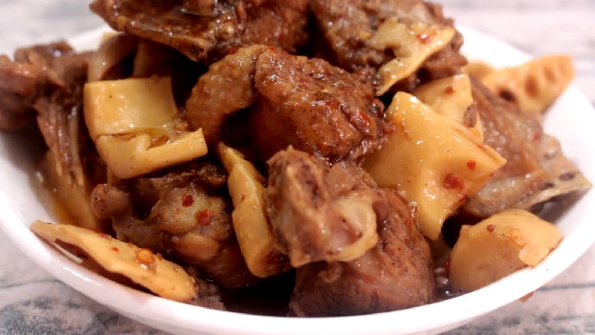 Vịt kho măng