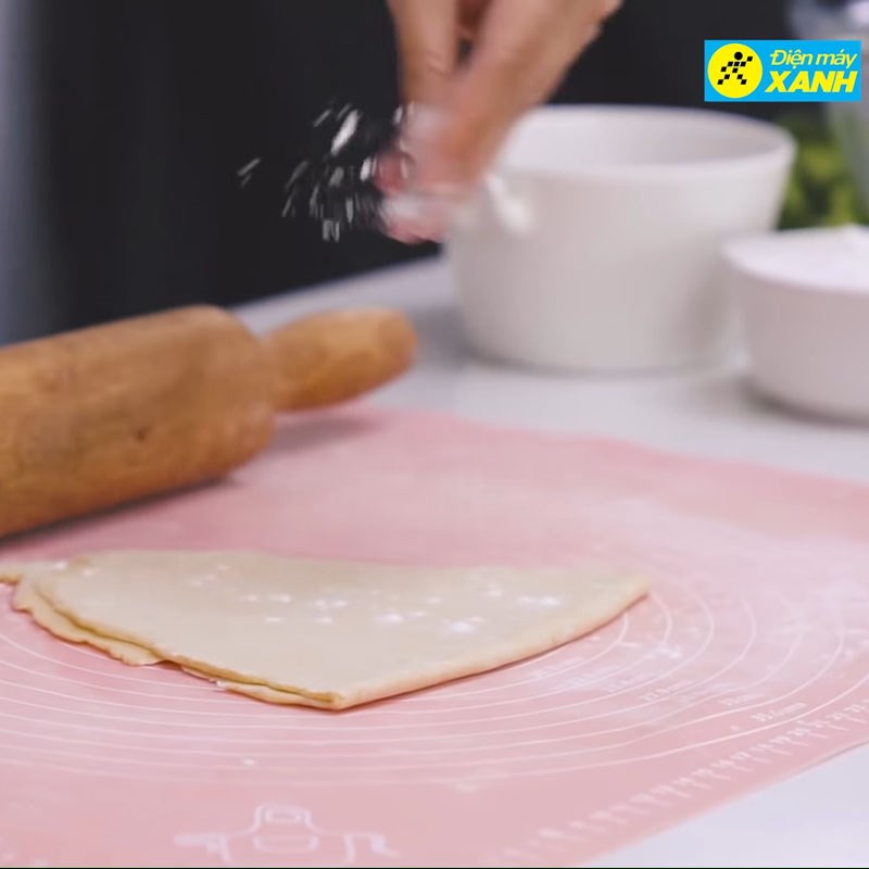 Bước 5 Cán bột Mì Ý gà giòn sốt kem