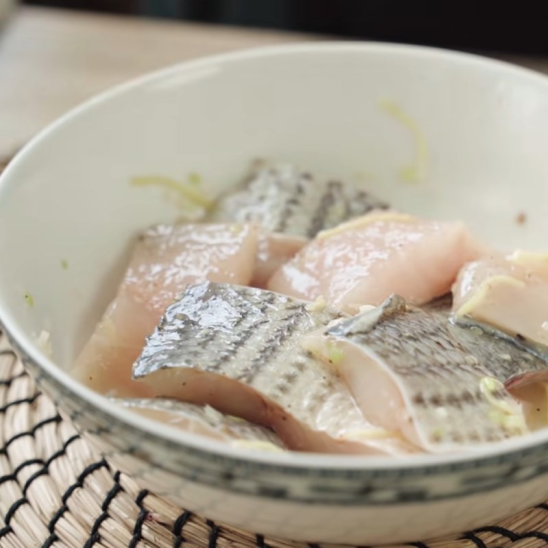 Bước 4 Chế biến cá và chả cá Bún chả cá Nha Trang